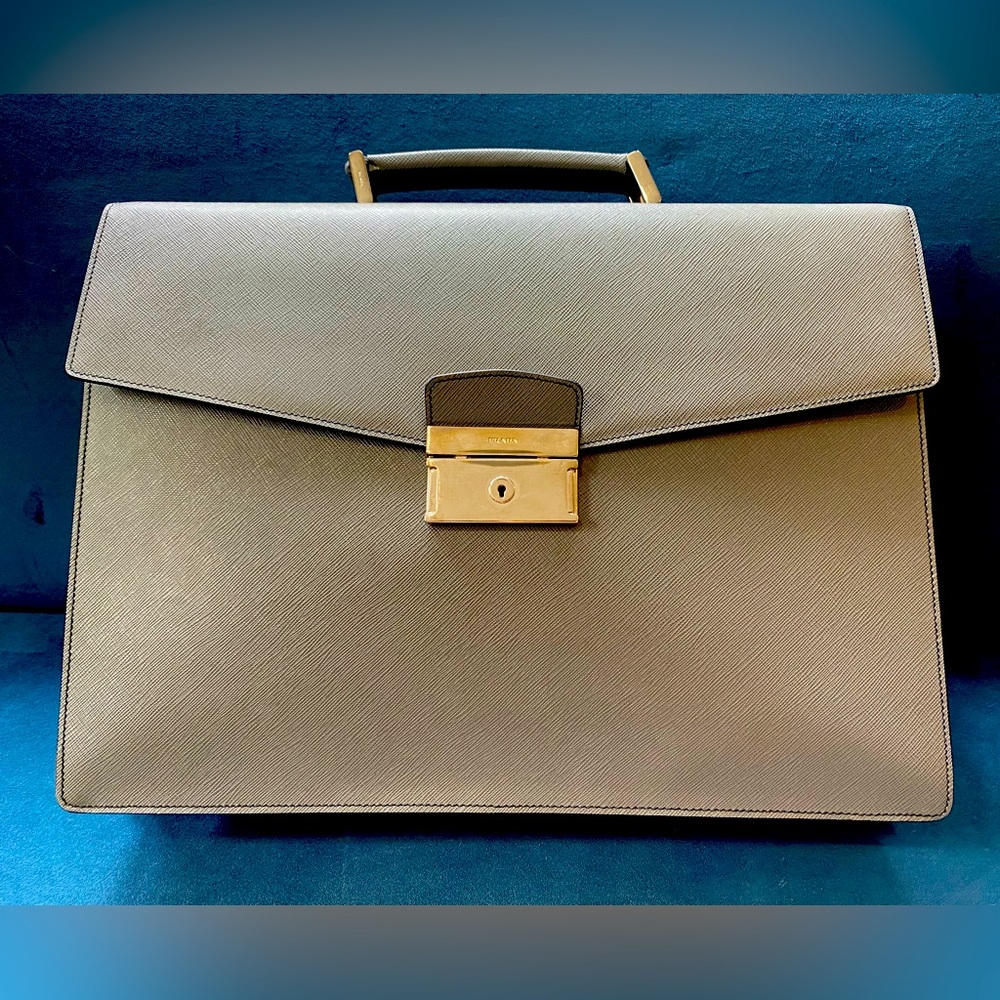 Authentic Prada all leather briefcase. Like new condition.